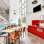 Hotelf1 Cergy-Pontoise