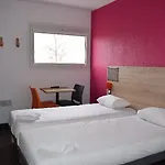 Hotelf1 *