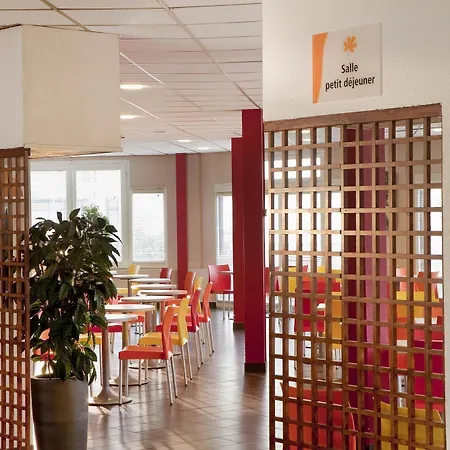 Hotelf1 فندق Cergy-Pontoise