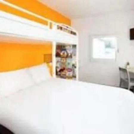 Hotelf1 Cergy-Pontoise