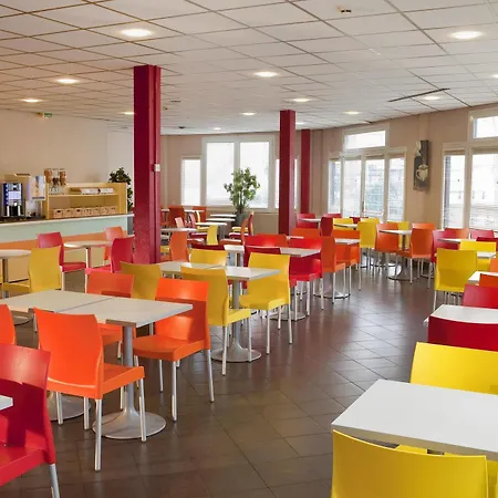 Hotelf1 Cergy-Pontoise