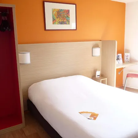 Hotelf1 Cergy-Pontoise