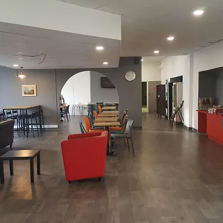 酒店 塞尔吉蓬多瓦兹f1酒店